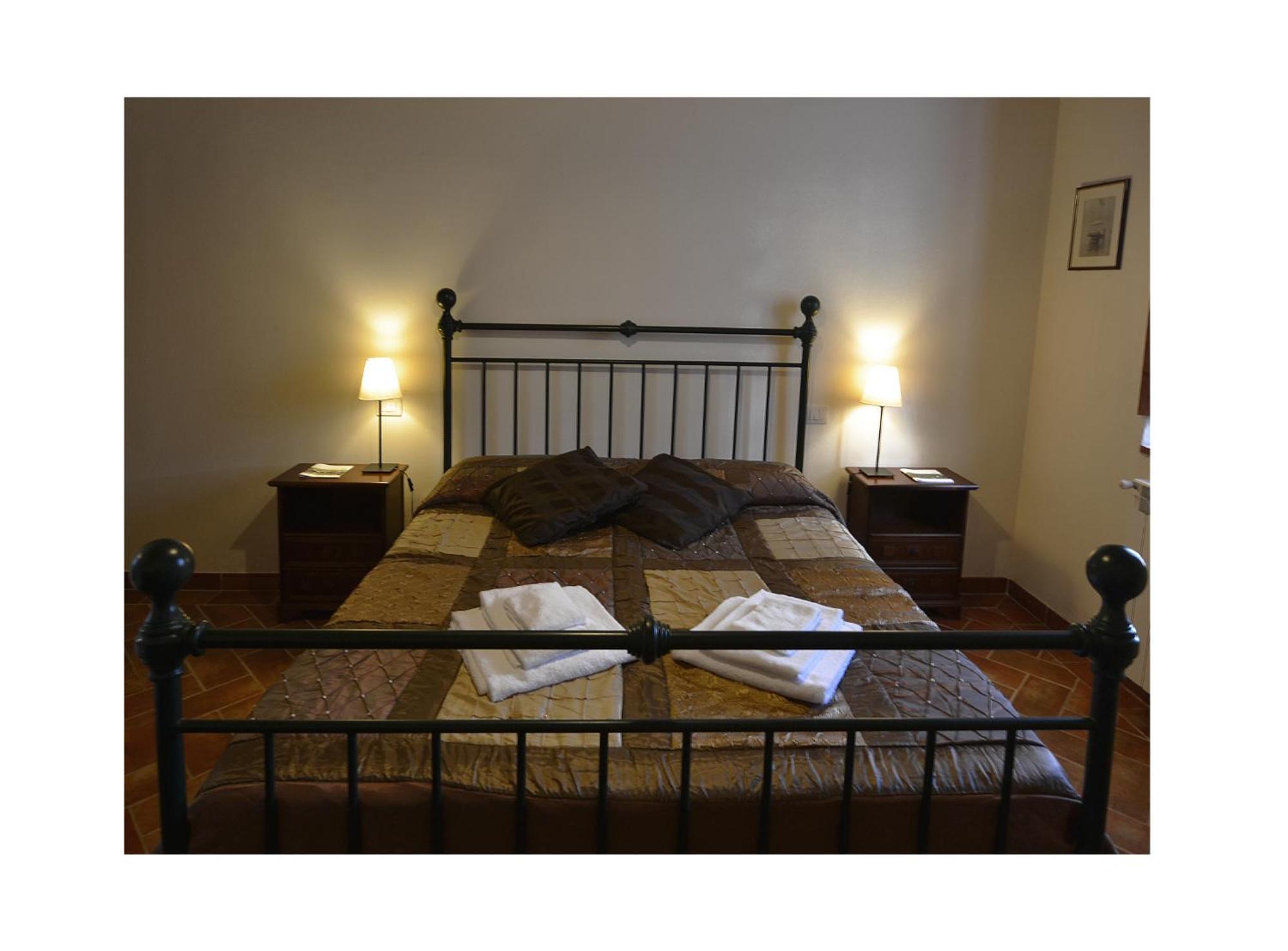 Agriturismo Bellavista Radicondoli Номер фото